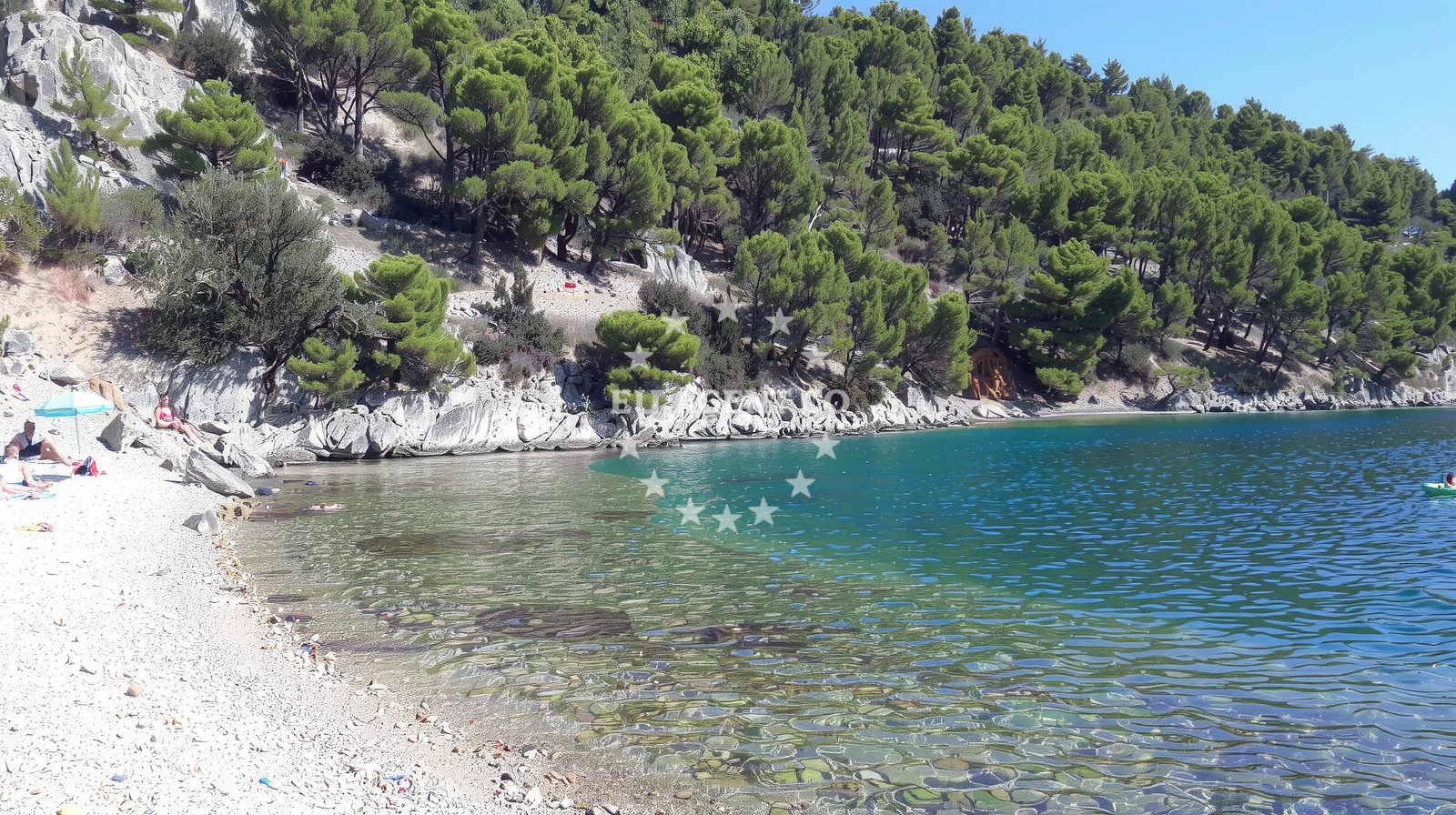 Sandy and rocky seabed near Brač anchorage with seaweed patches