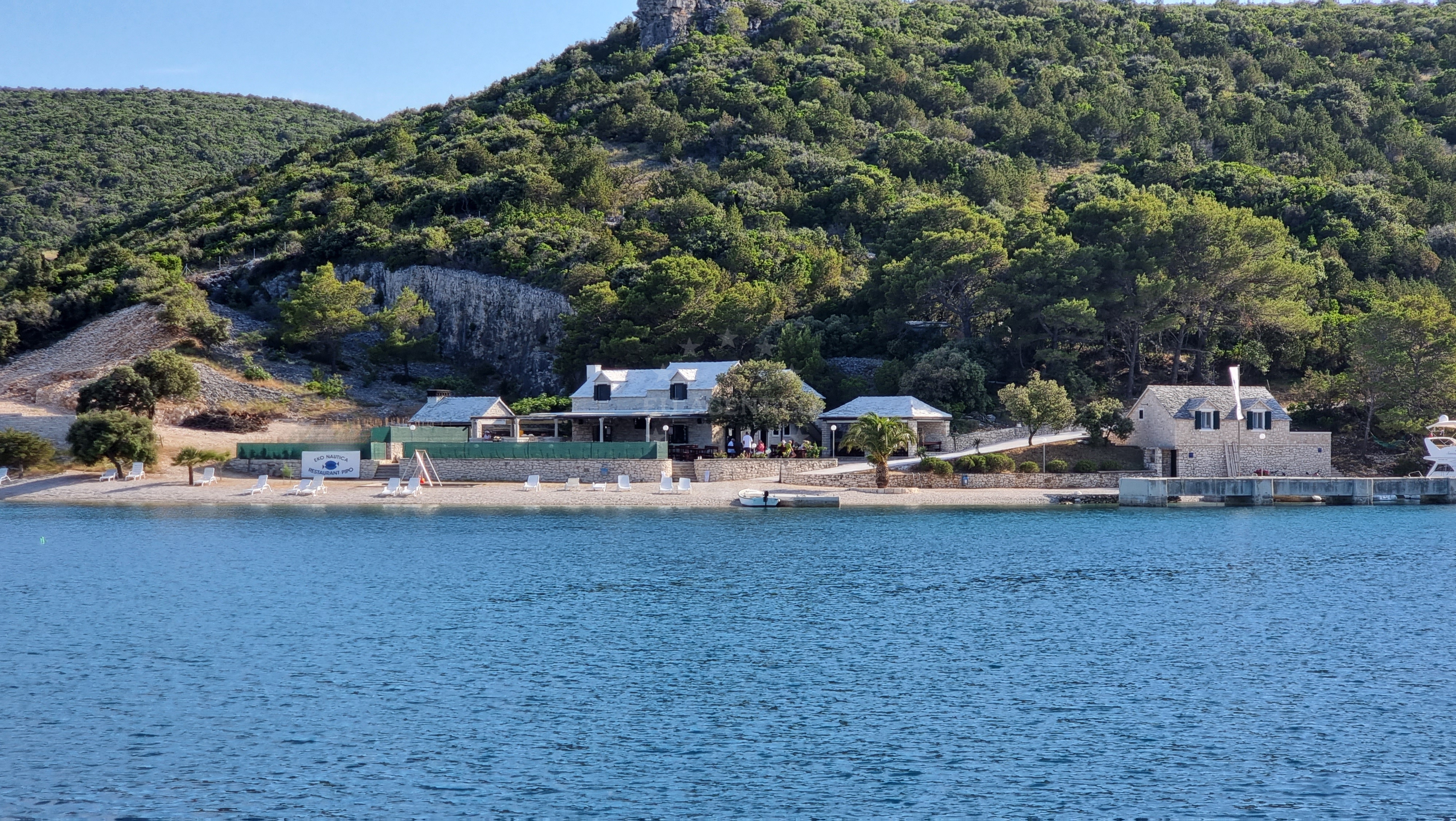 Scenic view of Tri luke anchorage with nearby Luka