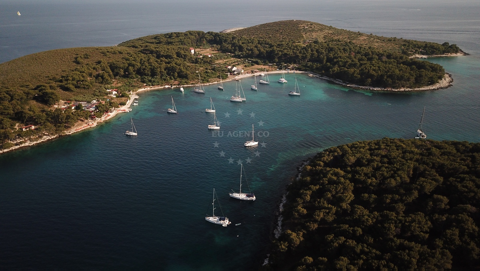 Boats anchored in Zdrilca Bay