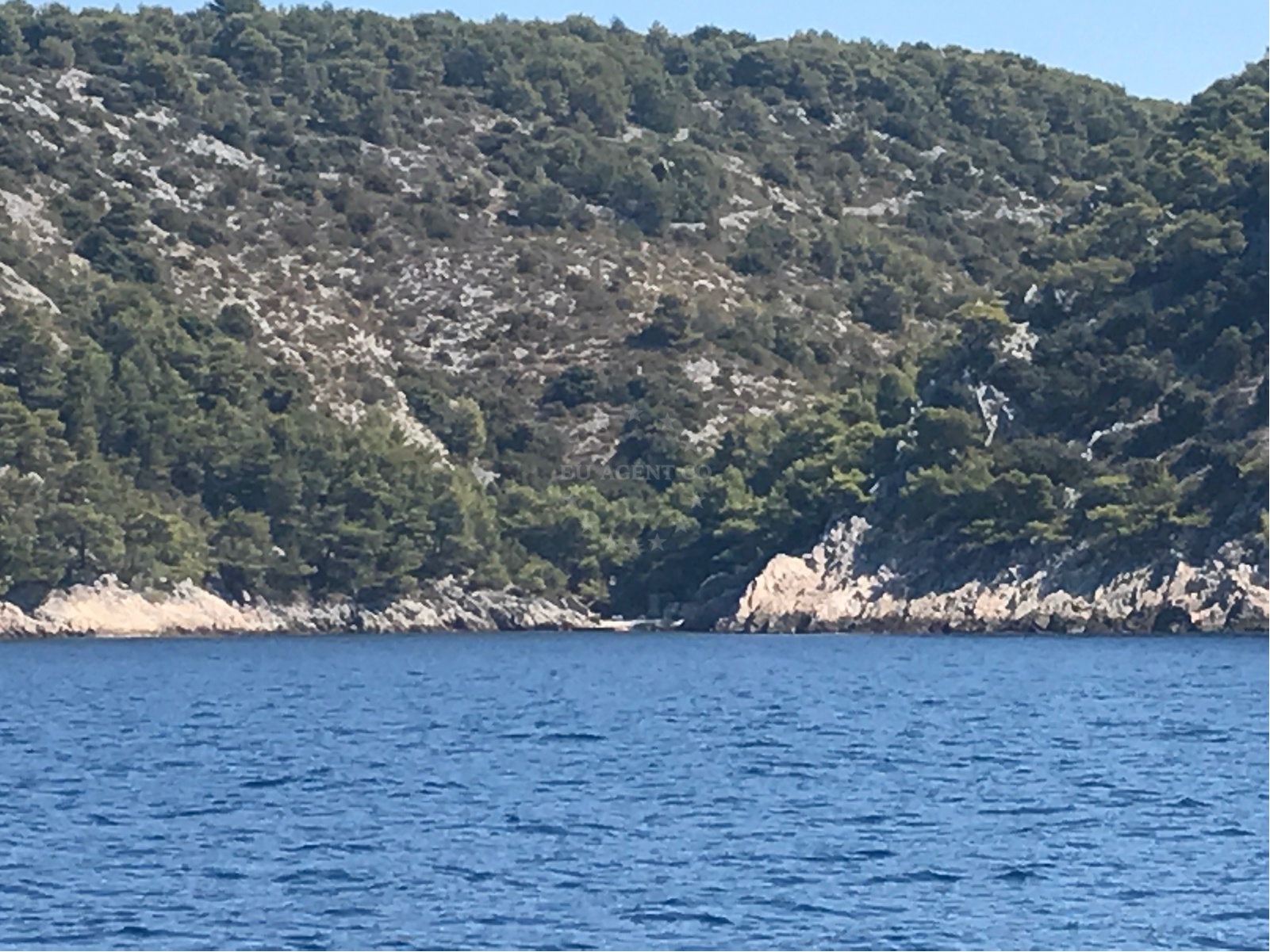 Anchorage on Šolta Island with nearby Grabova Beach