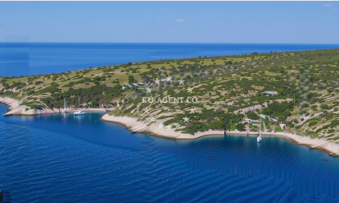 Additional view of Livka anchorage in Anchorage on the island Šolta, Central Dalmatia, Croatia photo 9