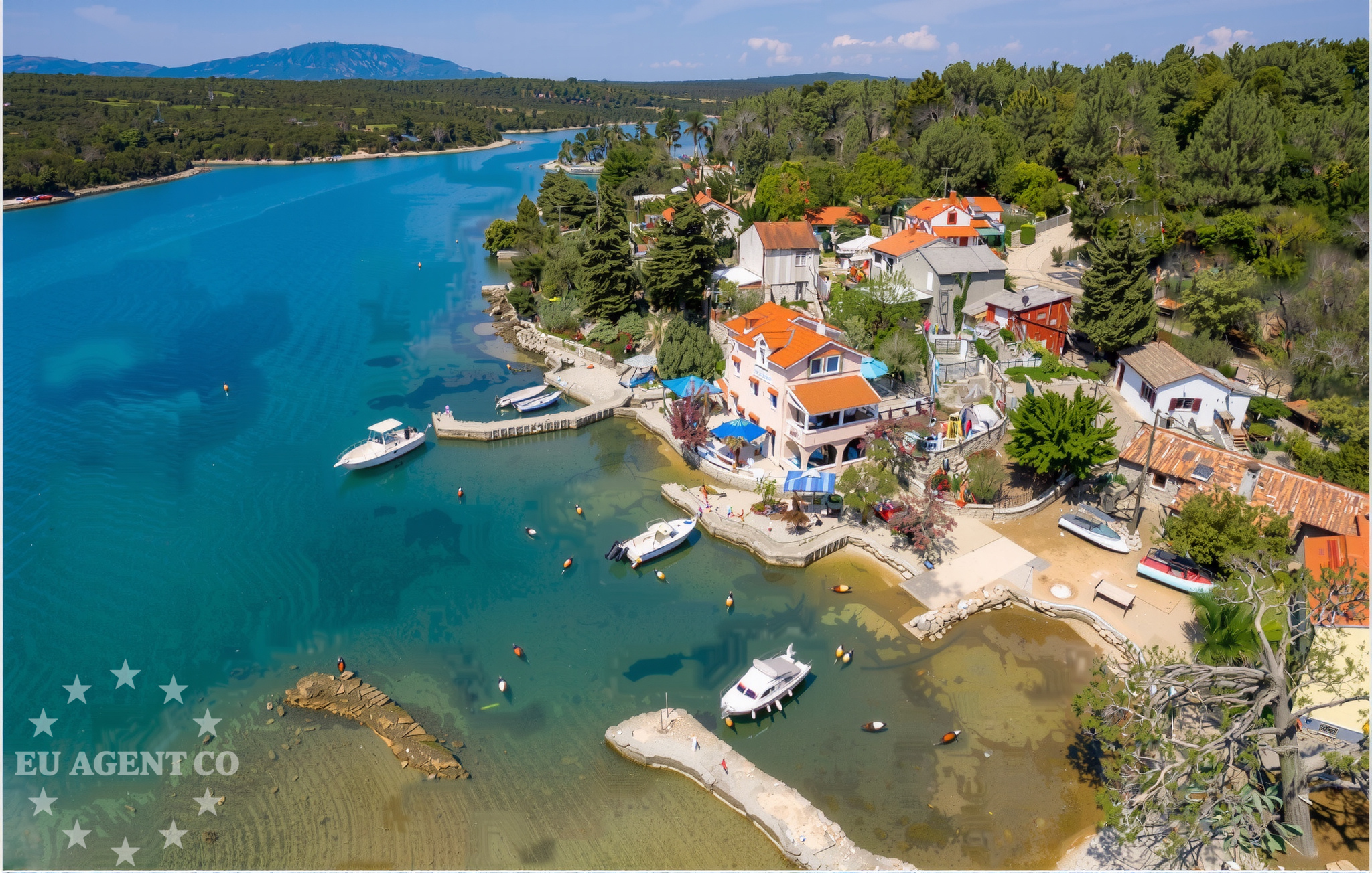 Anchorage Punta Kriza, Cres: Calm waters with distant views of the island of Lošinj