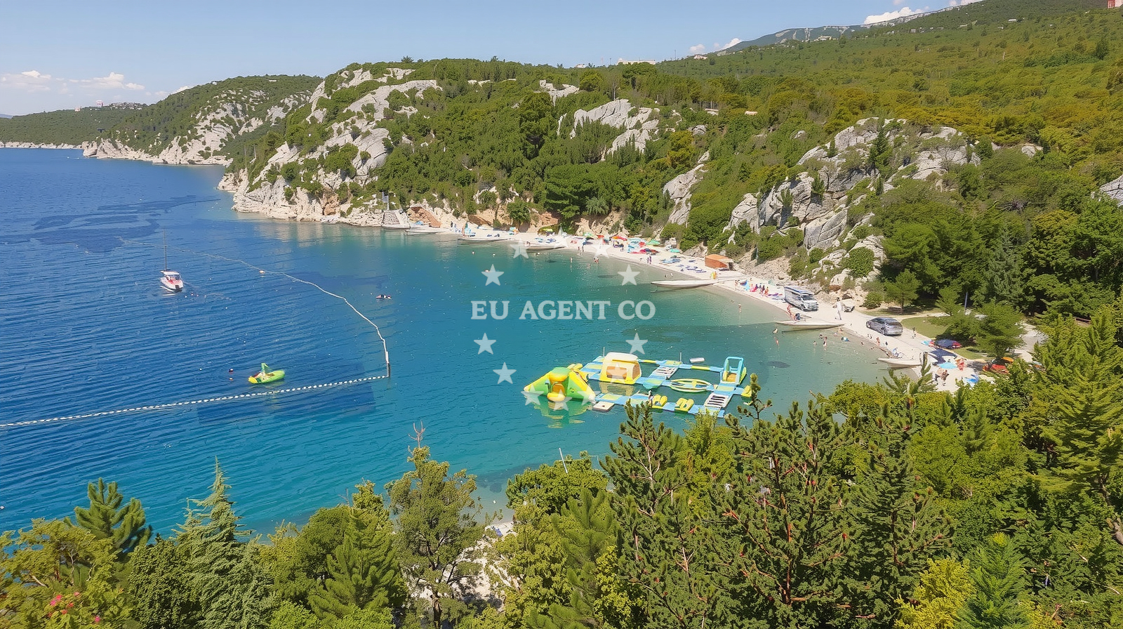 Kacjak Beach, Croatia with nearby anchorage