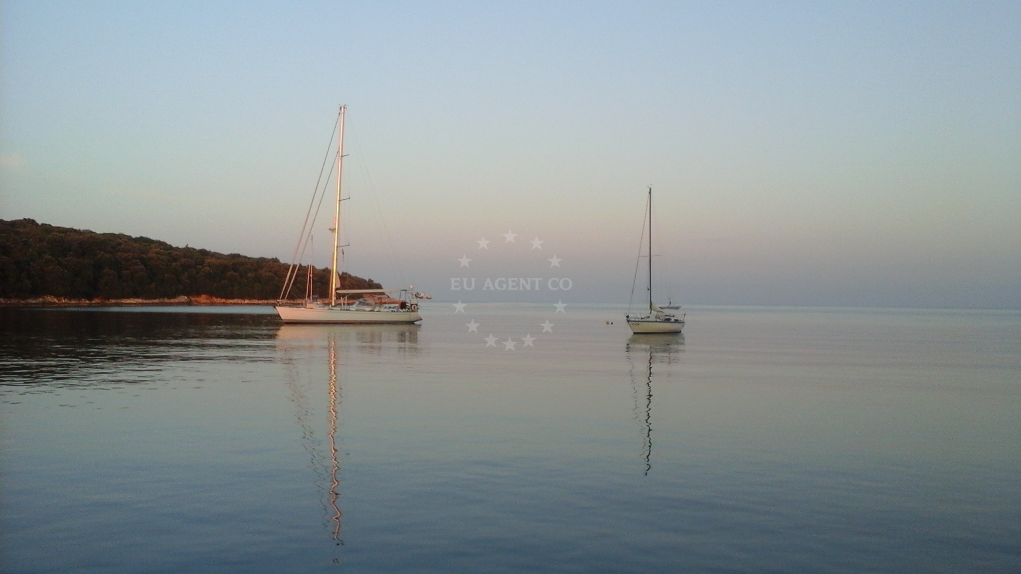 Kriz Anchorage in Rovinj, Croatia with sandy seabed and proximity to Punta Križ Beach