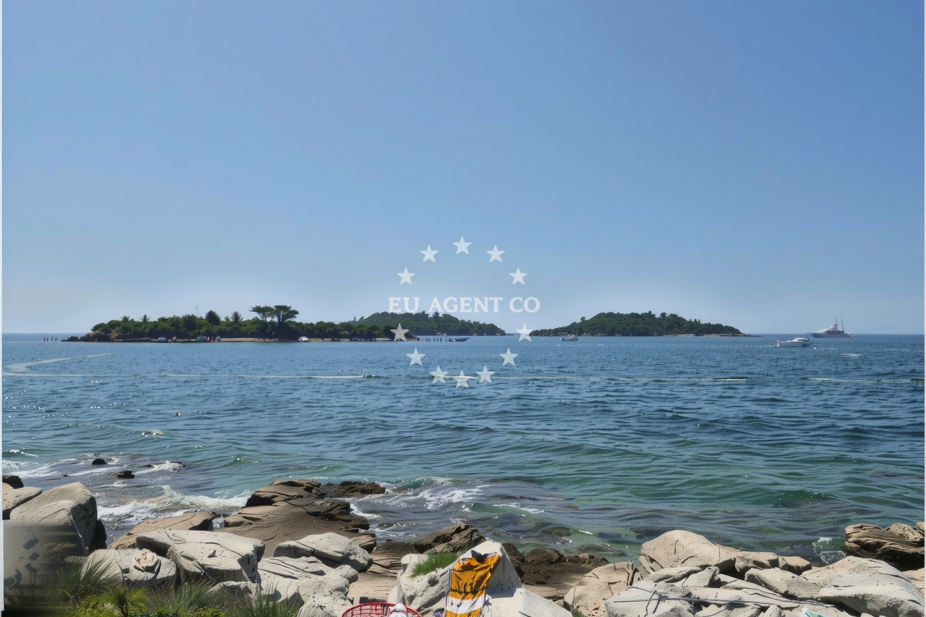 Beaches near Sveti Ivan Anchorage, Rovinj, Croatia