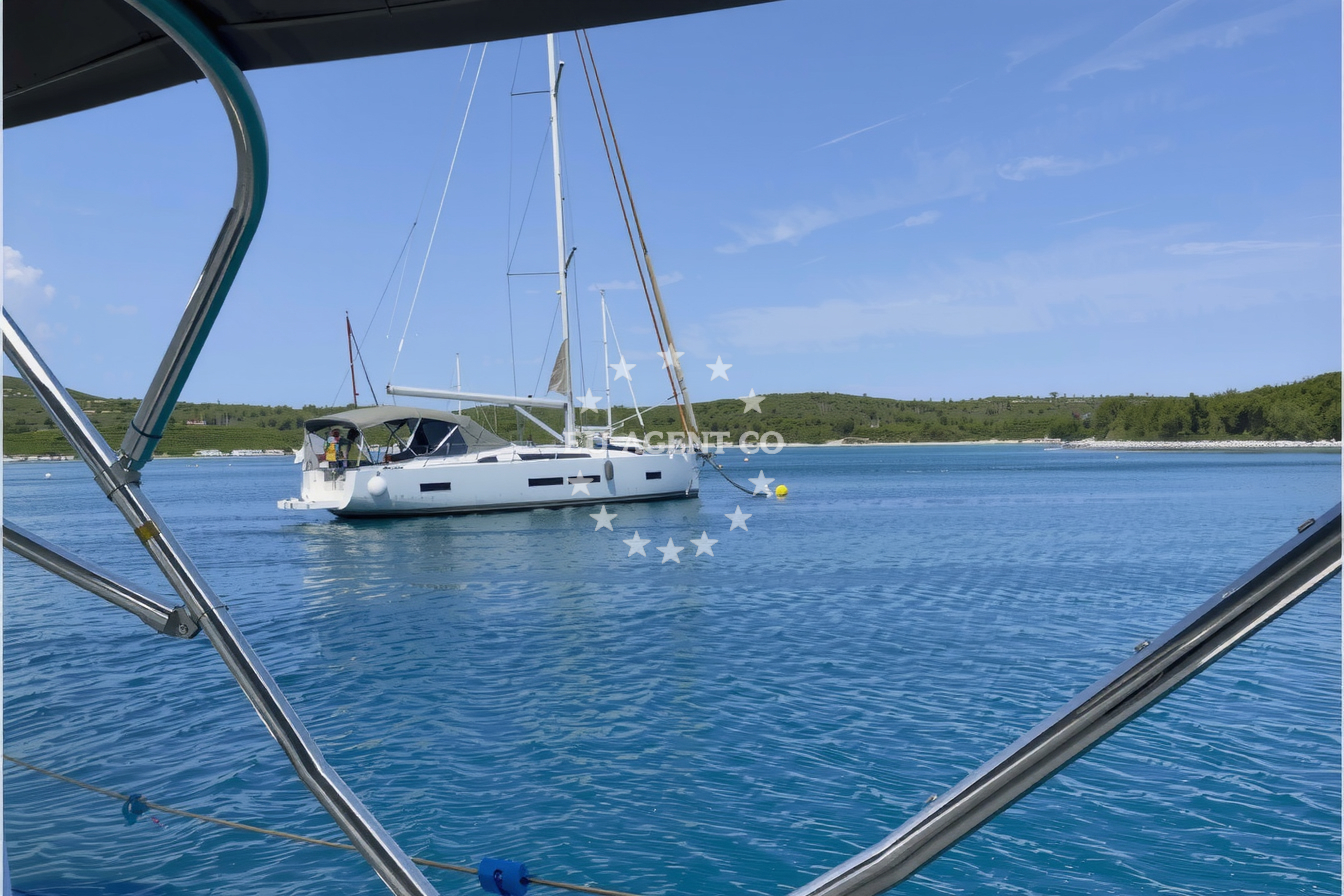 Samuncel Anchorage on Unije Island, Croatia with calm waters and sandy seabed