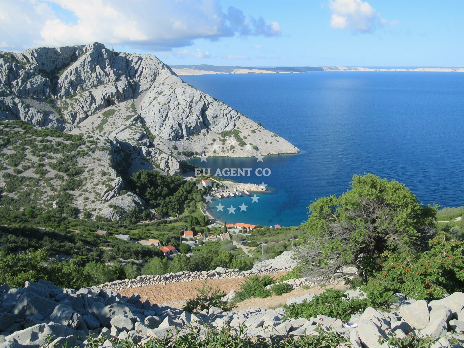 Scenic view of Veli Vranjak Bay from the anchorage area