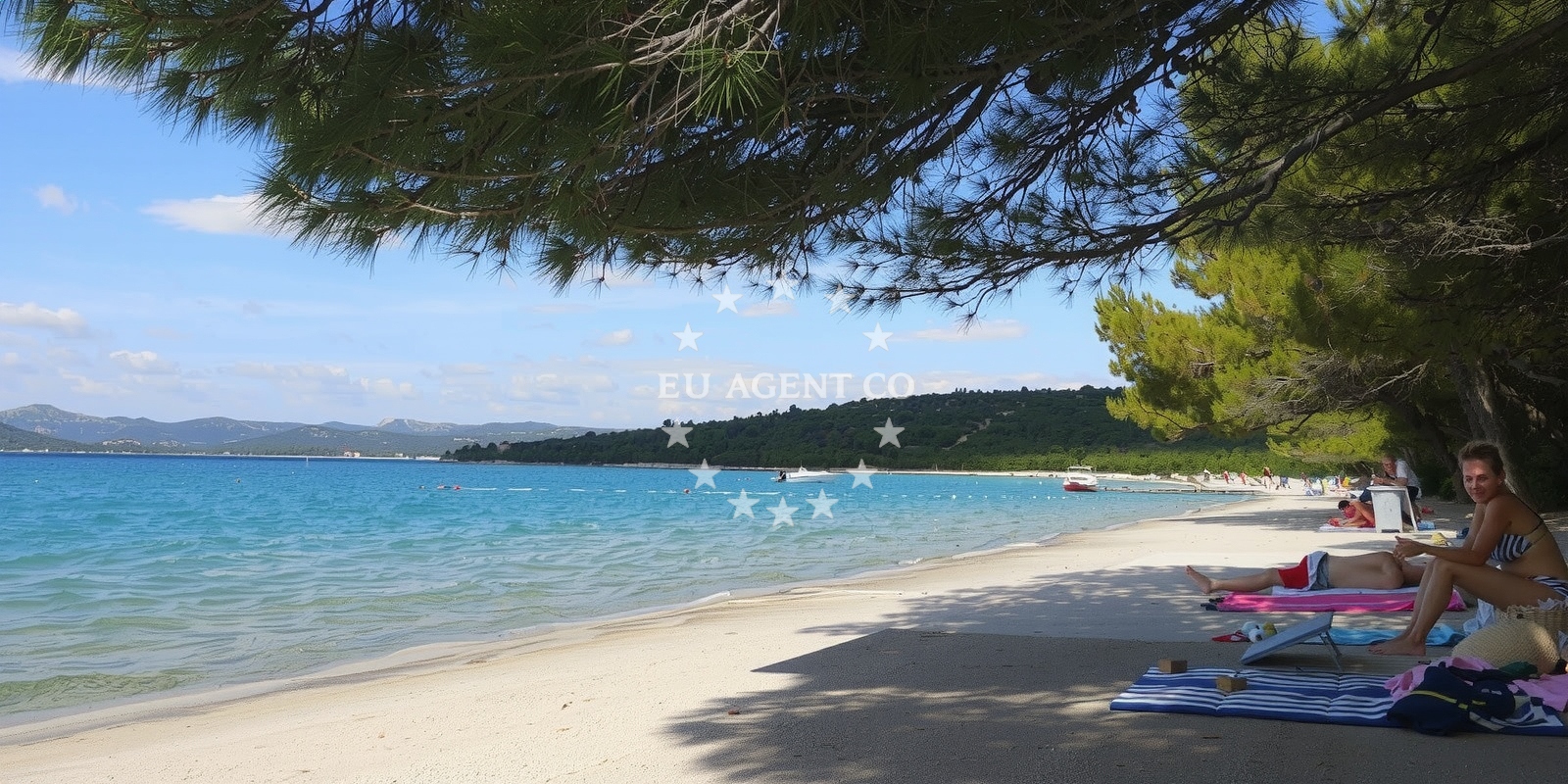 Sandy anchorage in Pirovac with seaweed-stained seabed