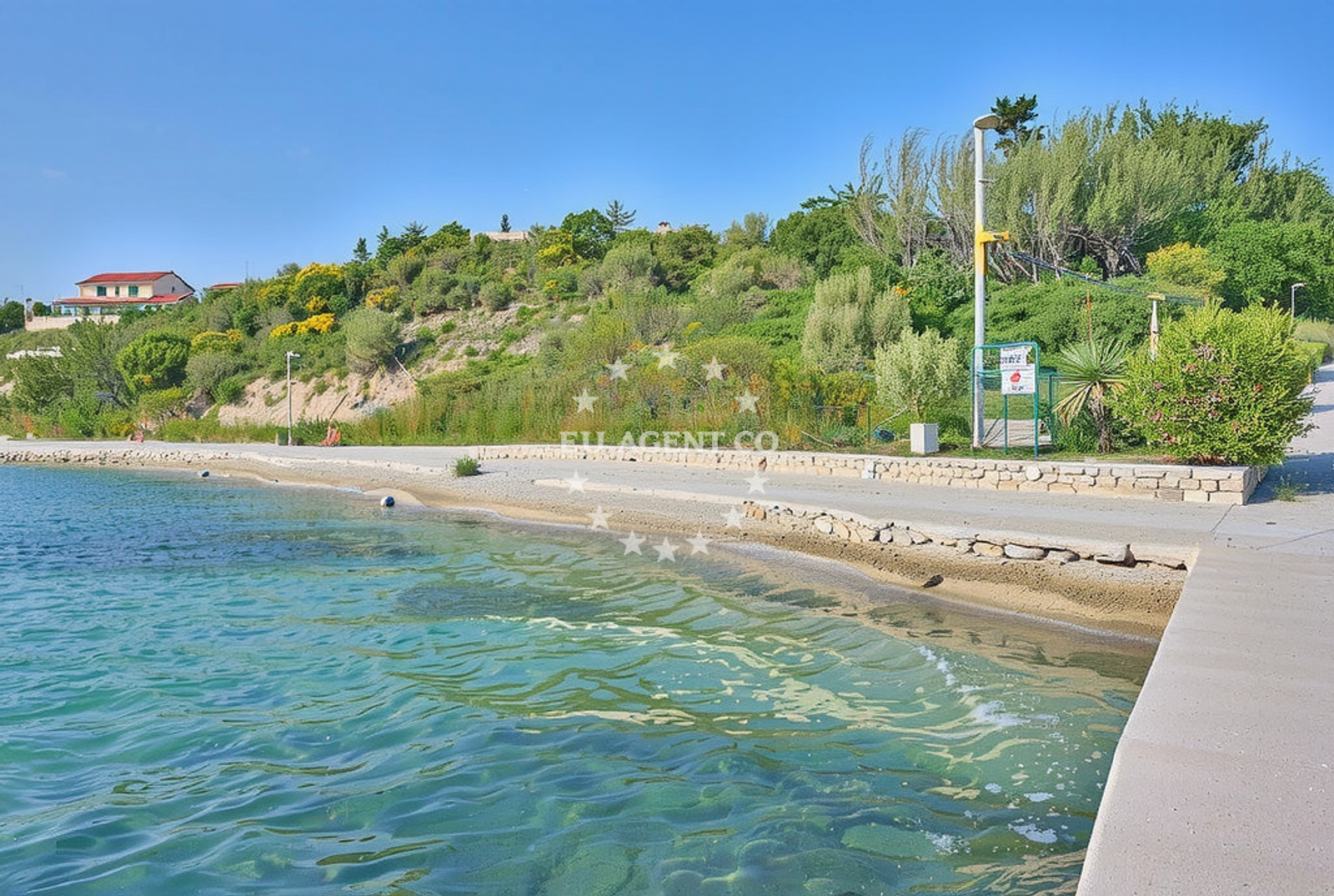 Plaza Plemici Beach near Rtina anchorage