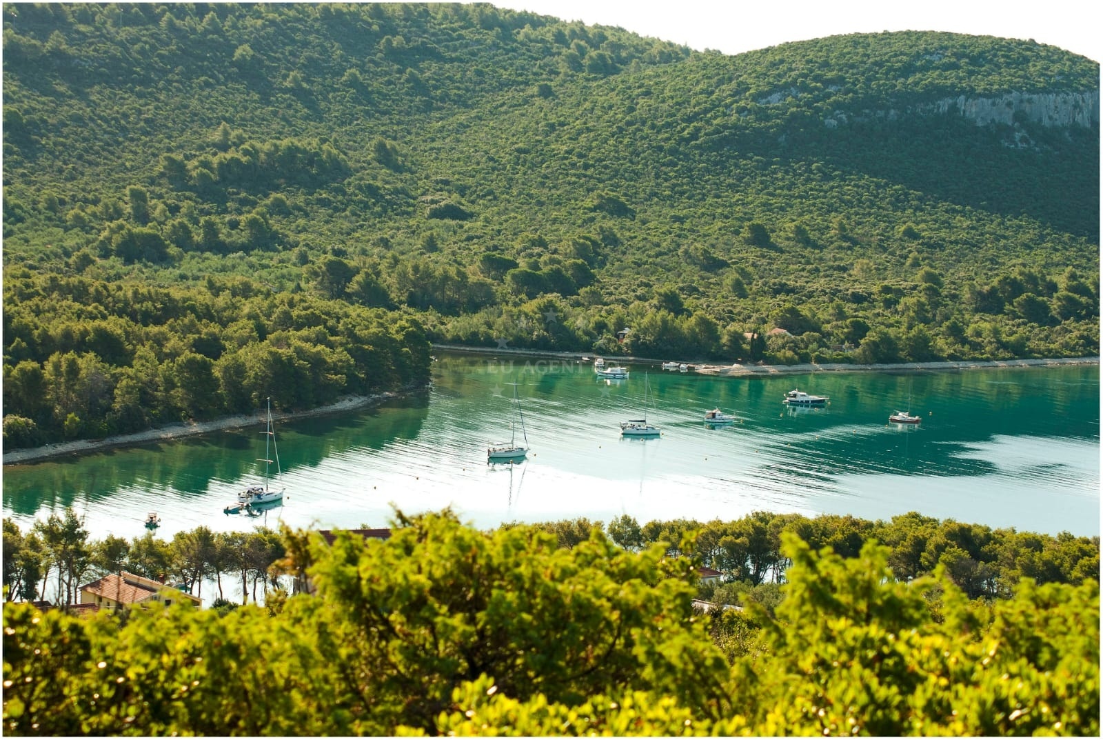 Anchorage in Kali, Ugljan with sandy seabed and nearby Mala Lamjana beach