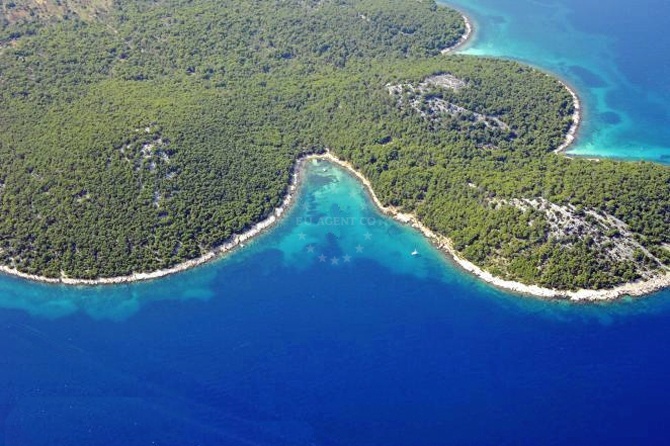 Kranj Anchorage, Vrgada Island, Croatia – sheltered bay with natural scenery