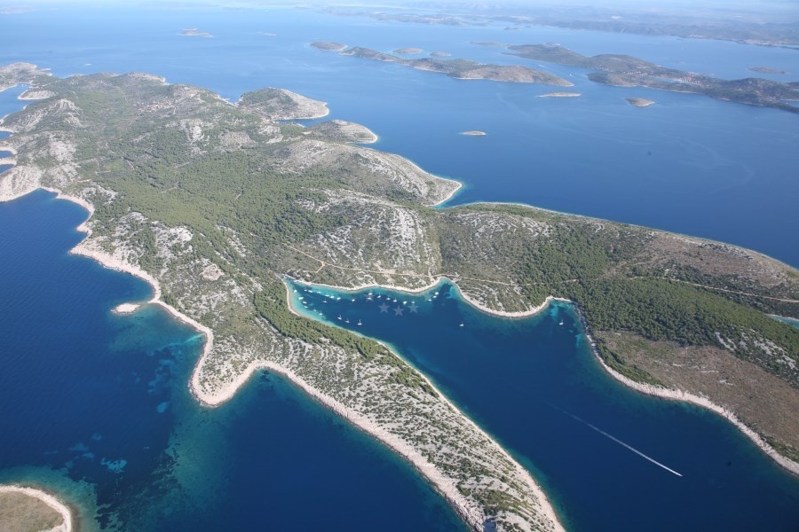 Anchorage on Zirje Island with sandy seabed and nearby Vela Stupica