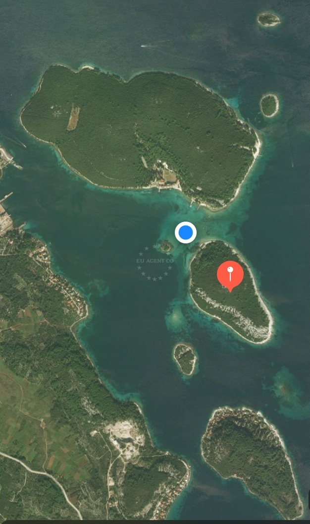 Sandy flat surface of anchorage on Badija Island