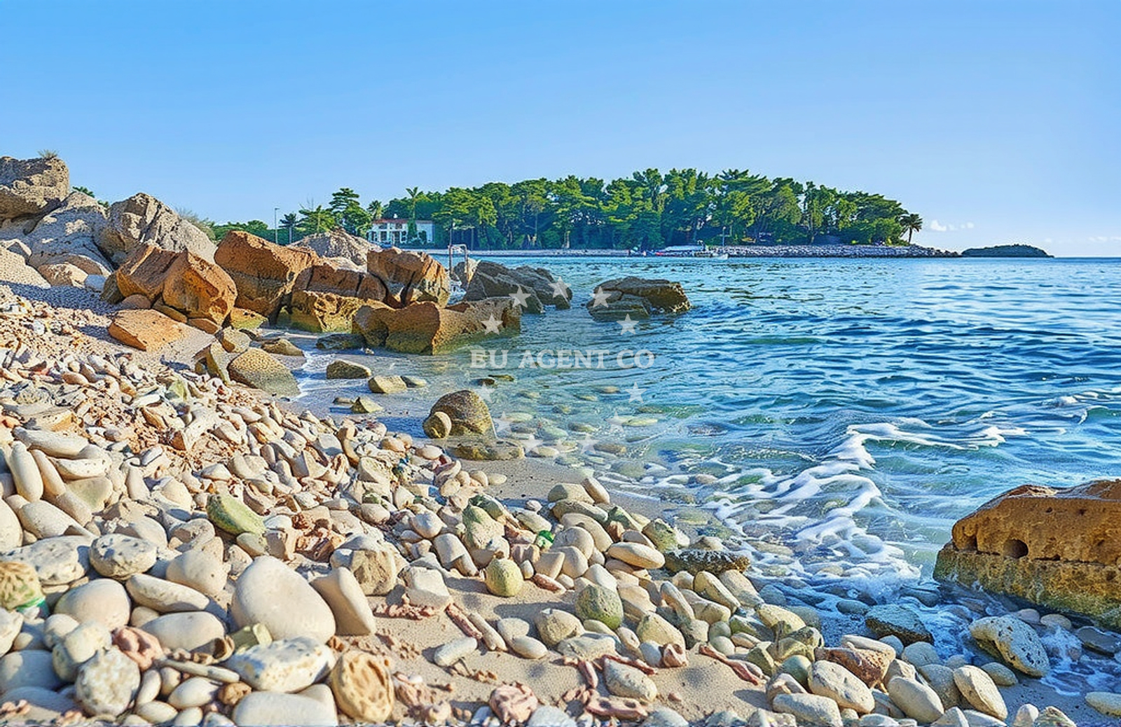 Shallow beach at Prižba Zapad, Korcula
