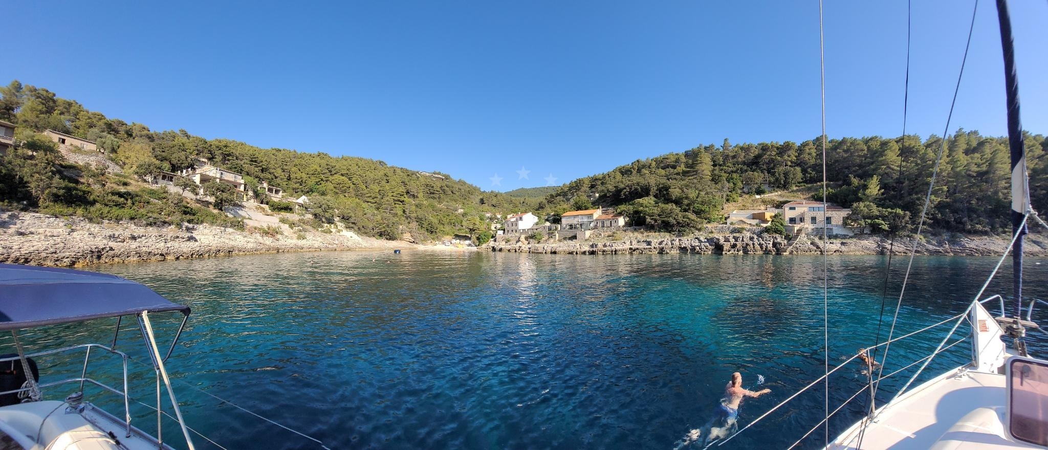 Rasoha Anchorage, Korcula, Croatia: Calm bay with sandy seabed and nearby beach