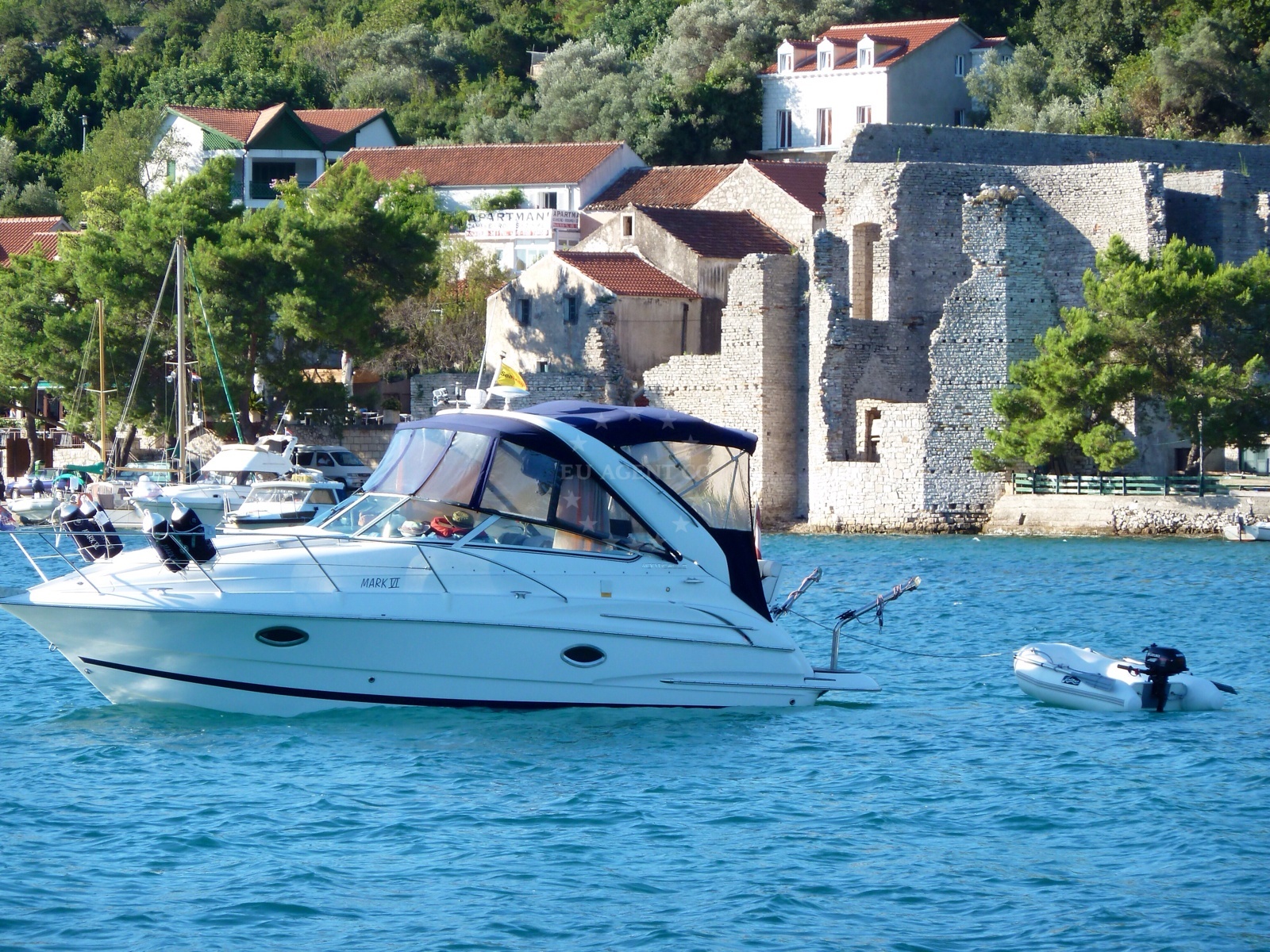 Polace Anchorage, Mljet Croatia - soft mud seabed with anchored yachts