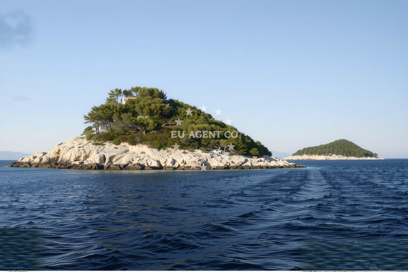 Additional view of Borova anchorage in Anchorage on the island Prežba, South Dalmatia, Croatia photo 6