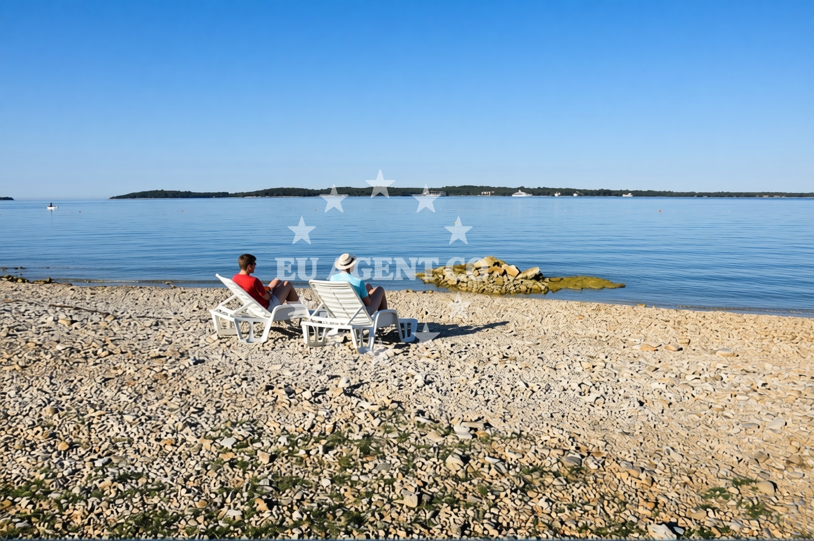 Shoreline and swimming area at AC Pineta beach in Perojska cesta bb, Fažana