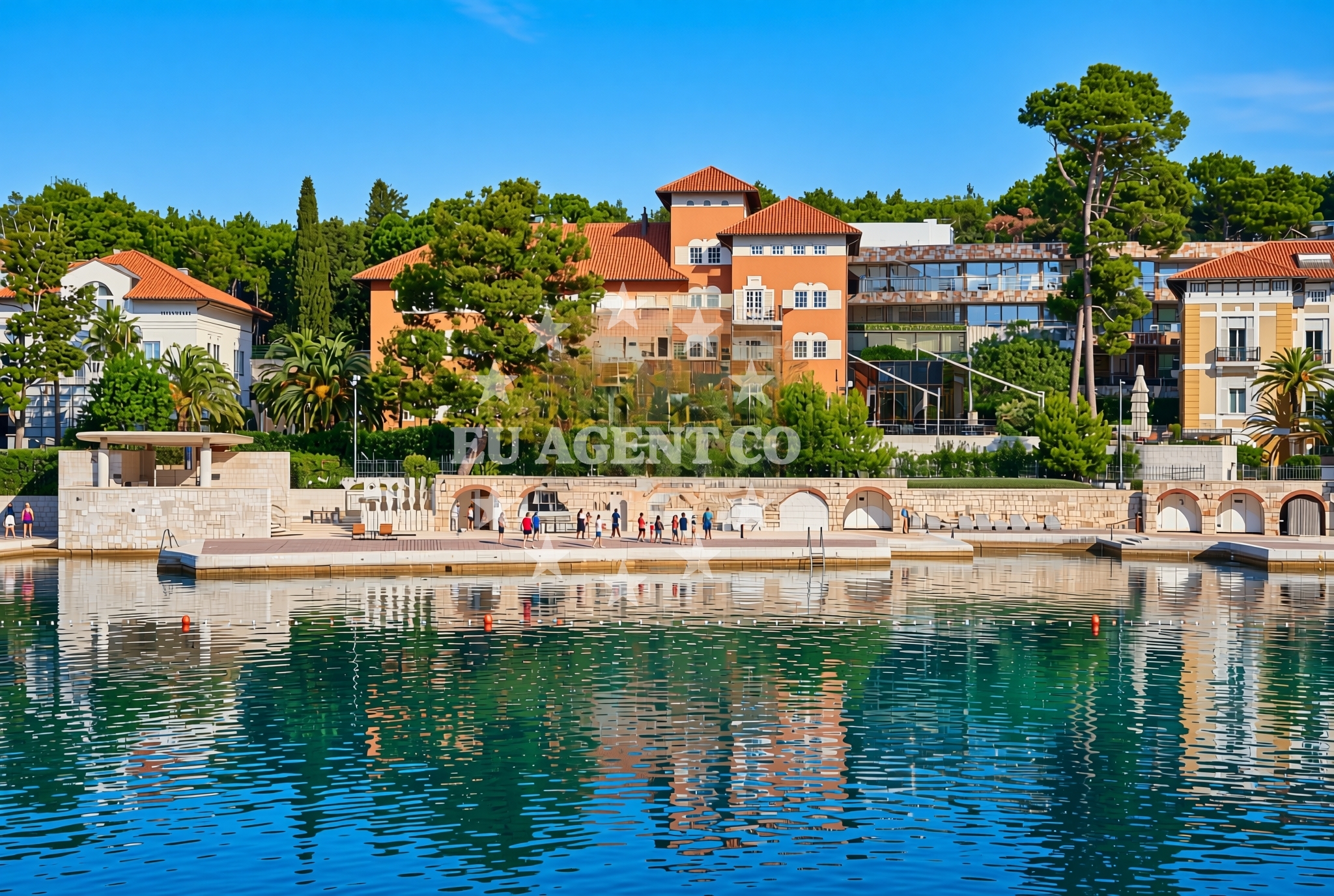 Shoreline and swimming area at Alhambra, Mali Lošinj (Lošinj) Beach in Alhambra