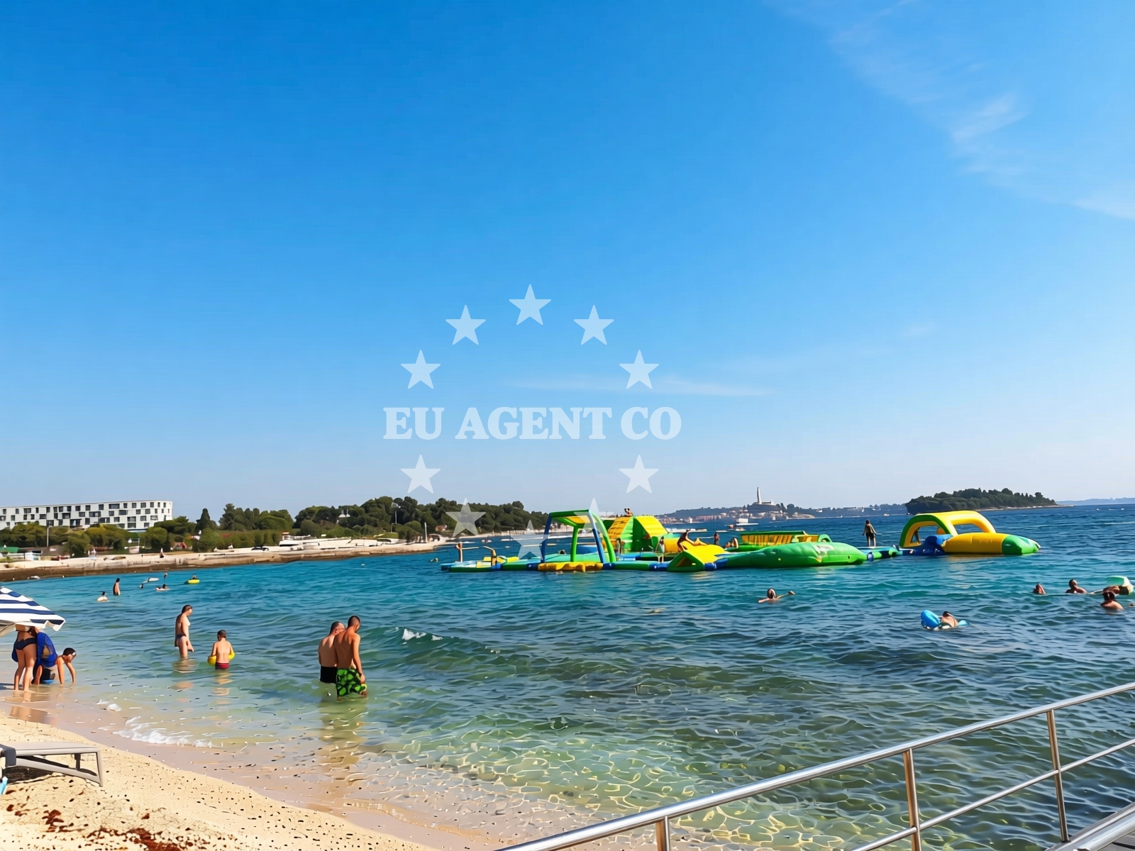 Beach facilities and surroundings at Amarin beach in Val de Lesso 5, Rovinj