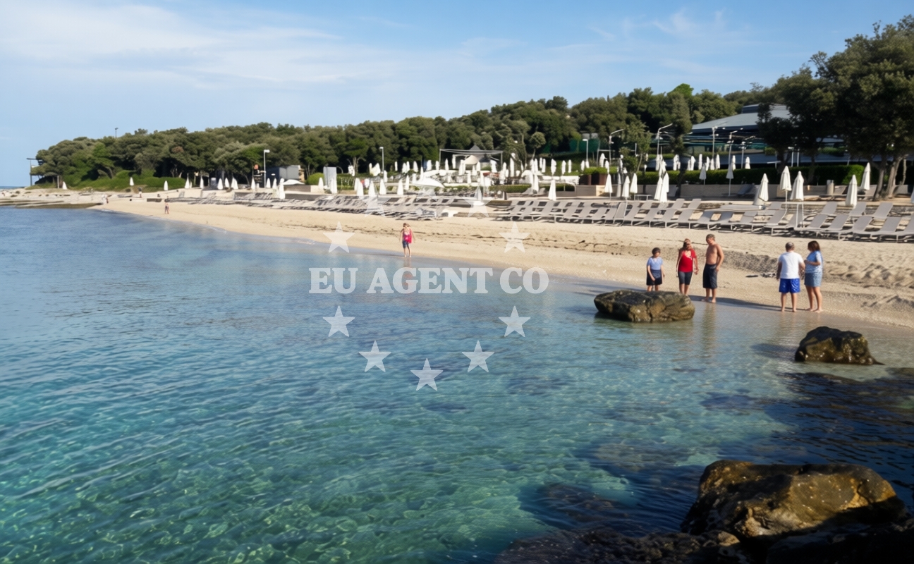 Additional view of Amarin beach in Val de Lesso 5, Rovinj