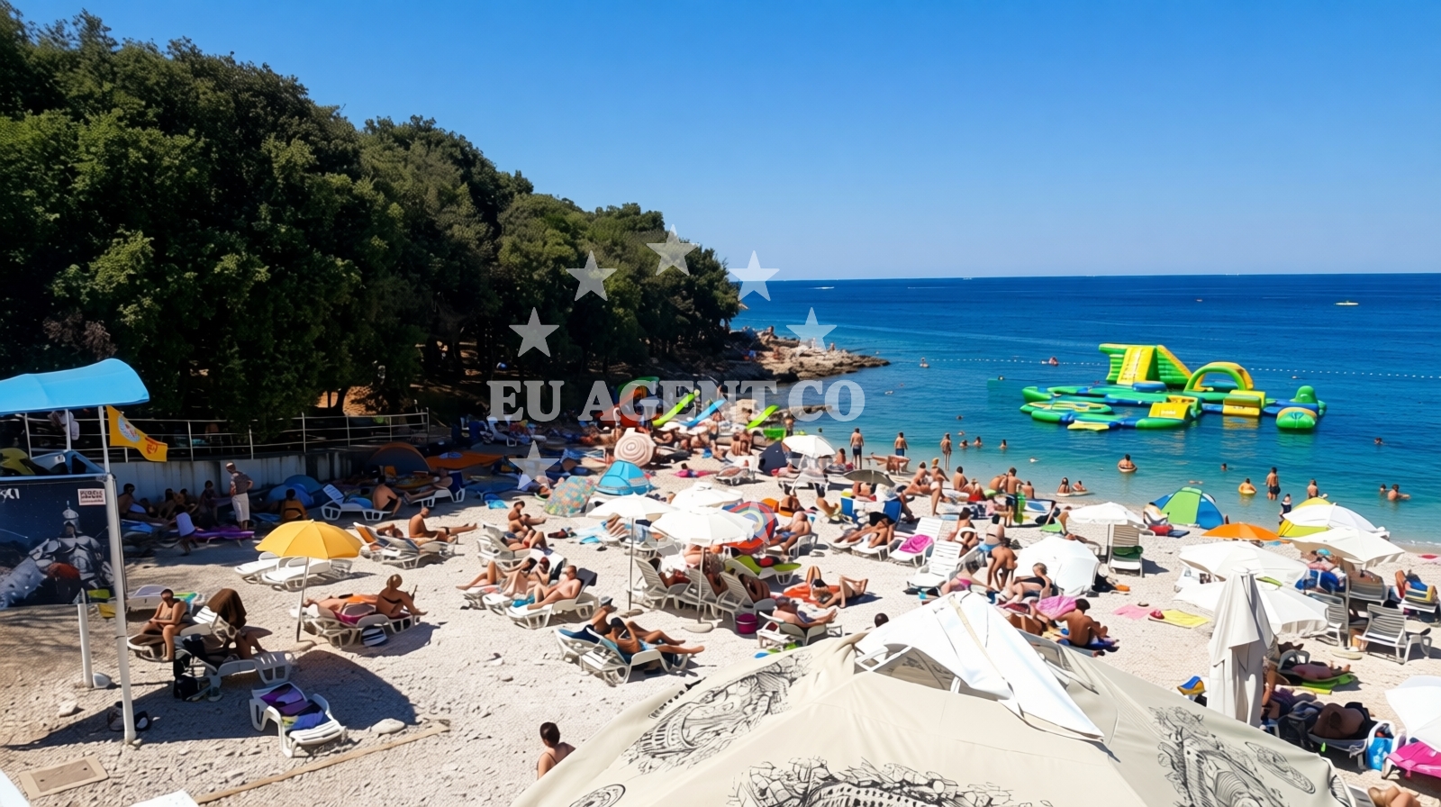 Shoreline and swimming area at Ambrela beach in Verudella 16, Pula