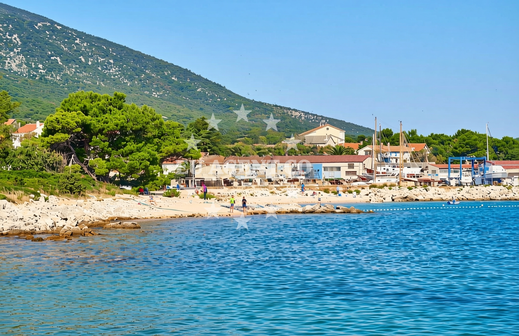 Shoreline and swimming area at Artac sredina, Nerezine (Lošinj) Beach in Artac sredina