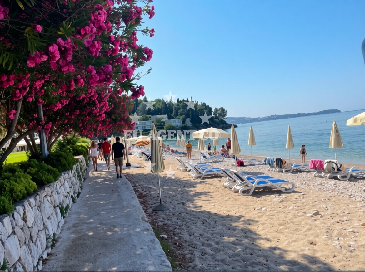 Additional view of Astarea beach in Vrelo 20, Mlini