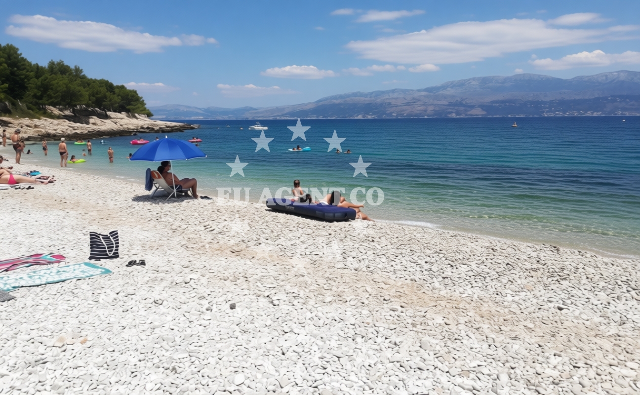 Additional view of Babin Laz beach in Malačnica, Supetar