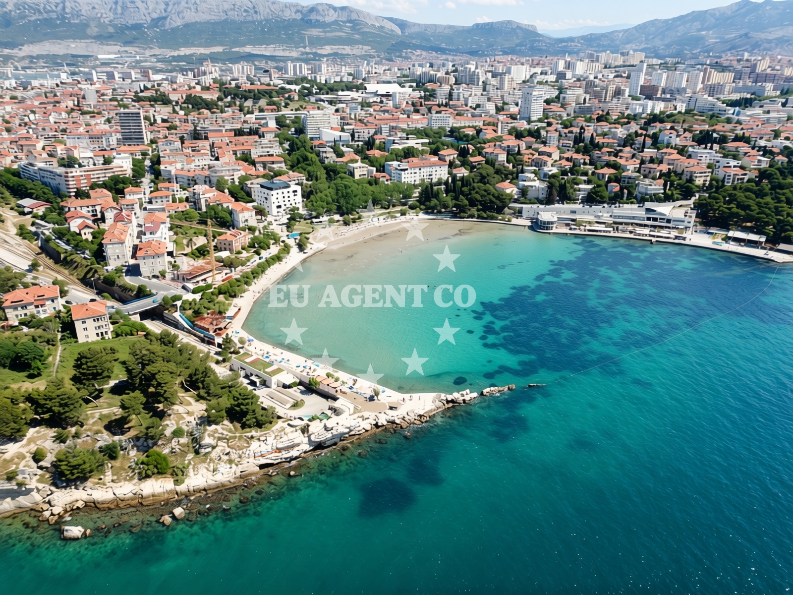 Sea and coastal view of Bacvice beach in prilaz braće Kaliterna 12, Split