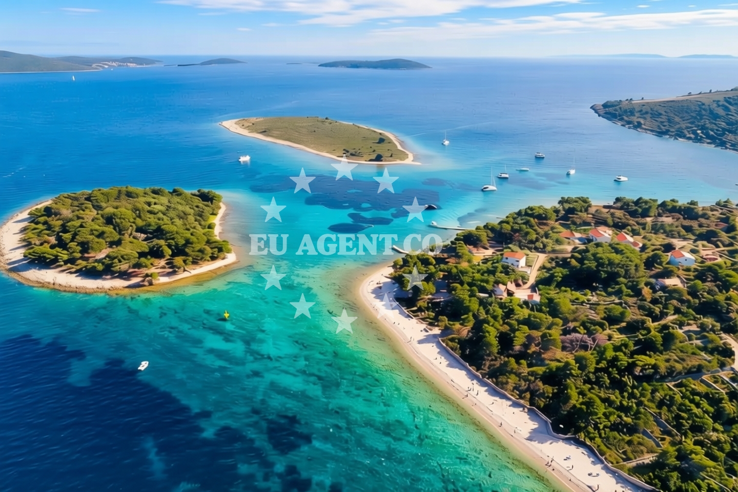 Additional view of Bacvice beach in prilaz braće Kaliterna 12, Split