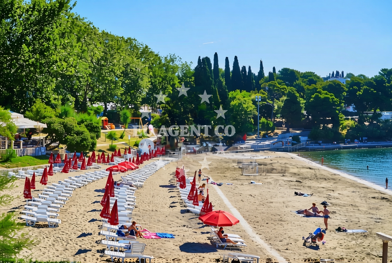 Additional view of Bacvice beach in prilaz braće Kaliterna 12, Split