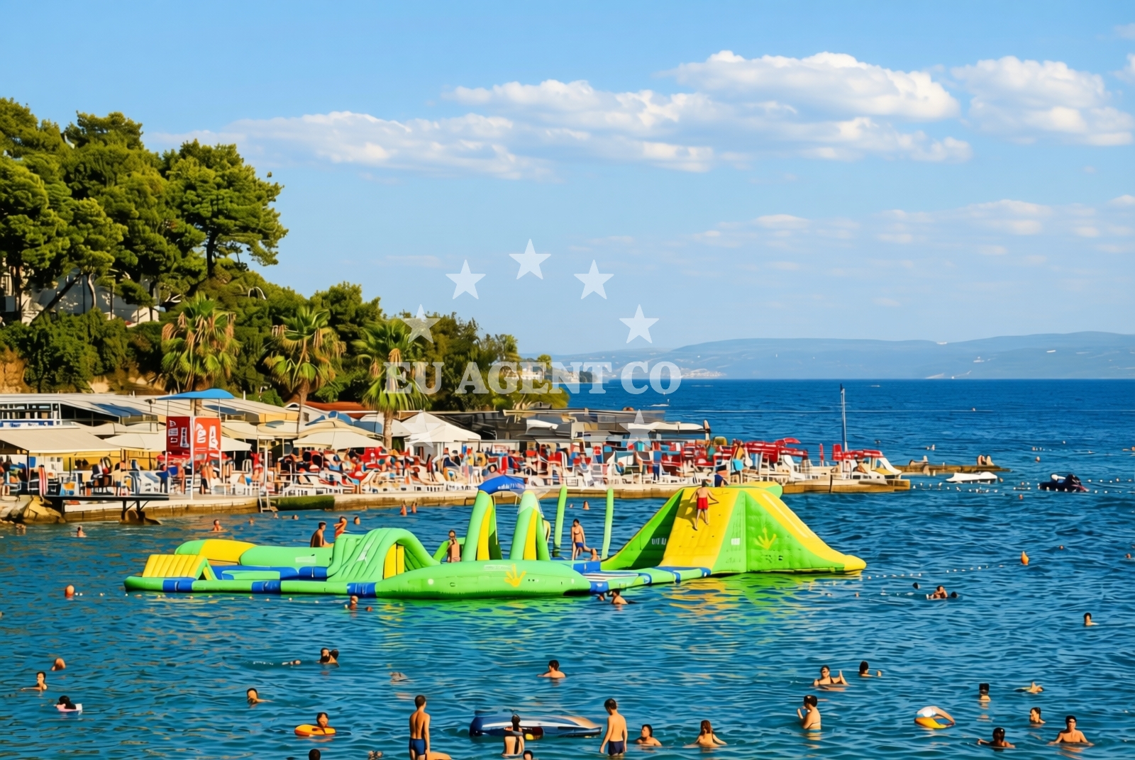Additional view of Bacvice beach in prilaz braće Kaliterna 12, Split