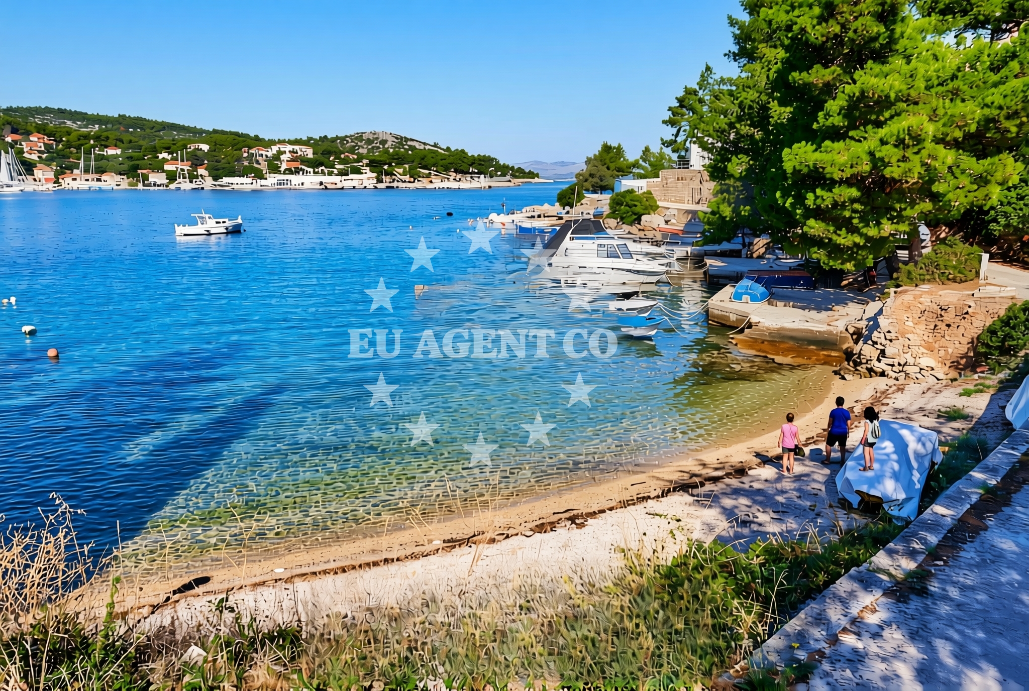 Overview of Banje istok, Rogač (Šolta) Beach in Banje istok