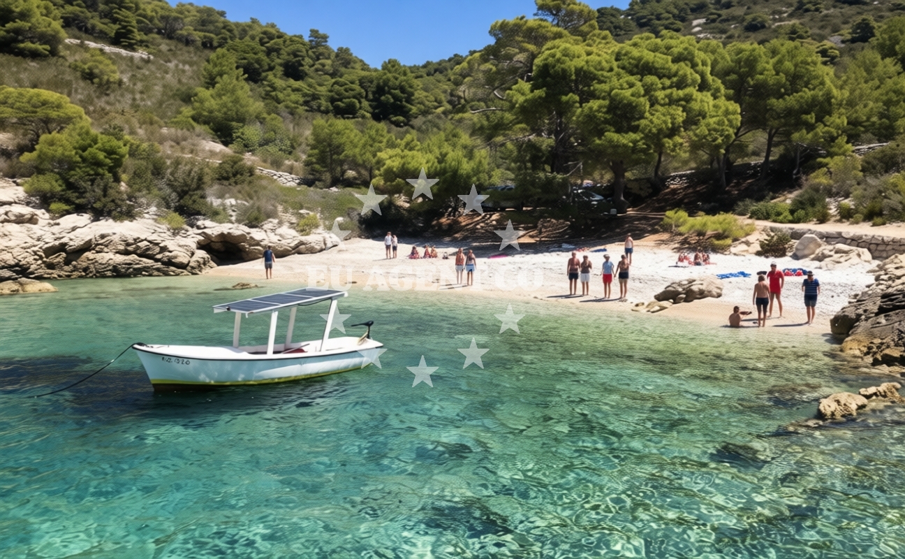 Additional view of Barjoska beach in Vrh Gospe 8, Komiža