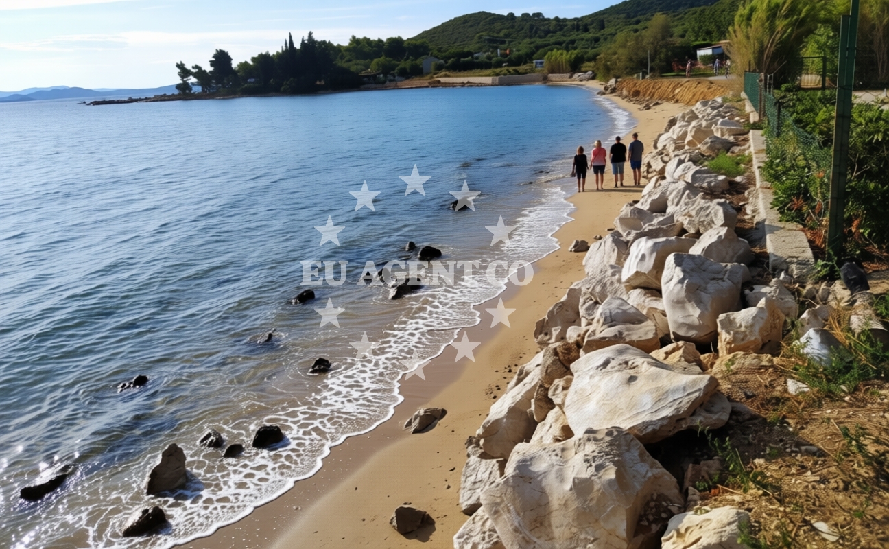 Additional view of Bartovica beach in Plaški klanac 3, Tkon