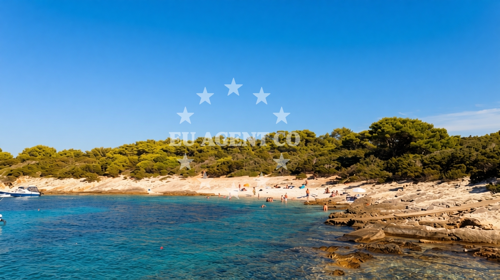 Beach facilities and surroundings at Batalo Beach in Stani 23A, Vela Luka