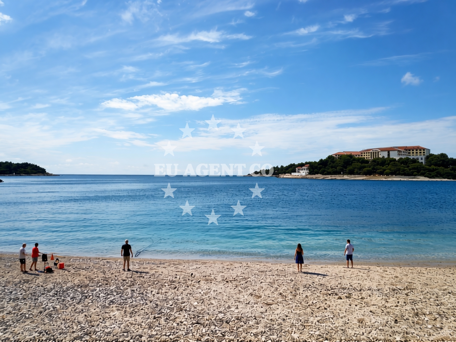 Beach facilities and surroundings at Batana beach in 6 ogranak 17, Pješčana uvala, Pula