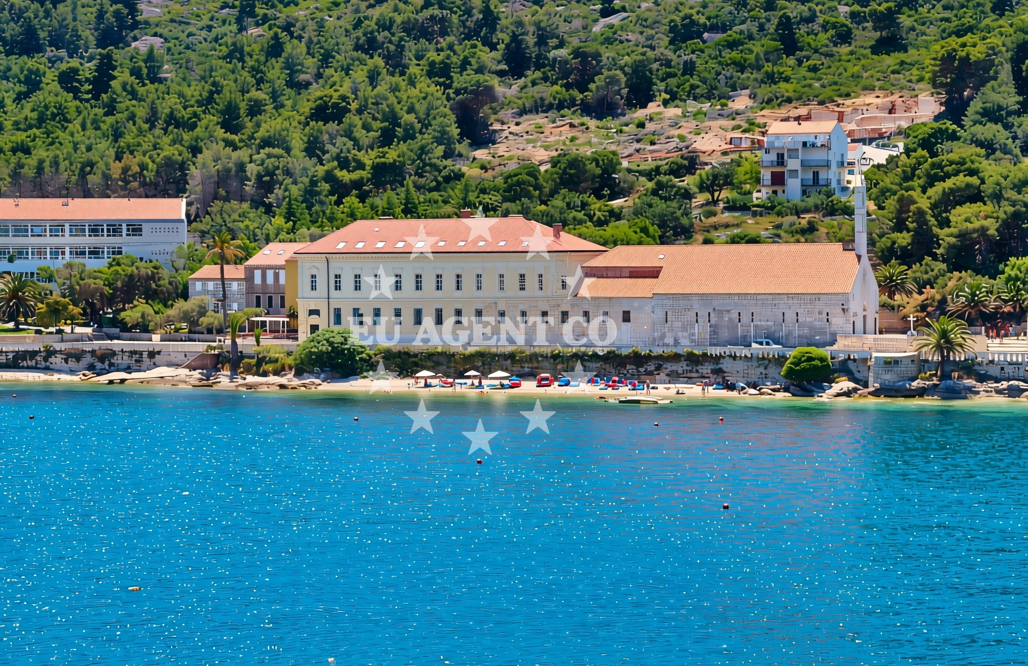 Shoreline and swimming area at Baterija, Vis (Vis) Beach in Baterija