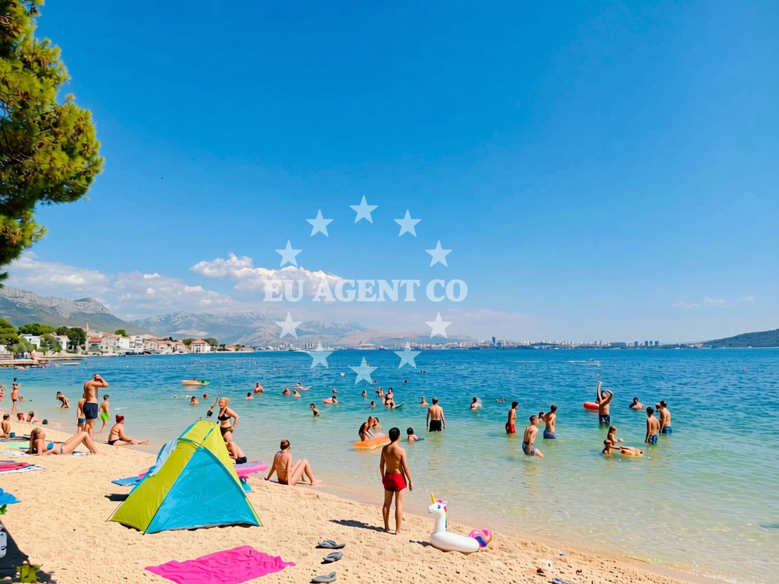 Sea and coastal view of Beach Baletna Skola in 7 Don Kažimira Sinovčića, Kaštela