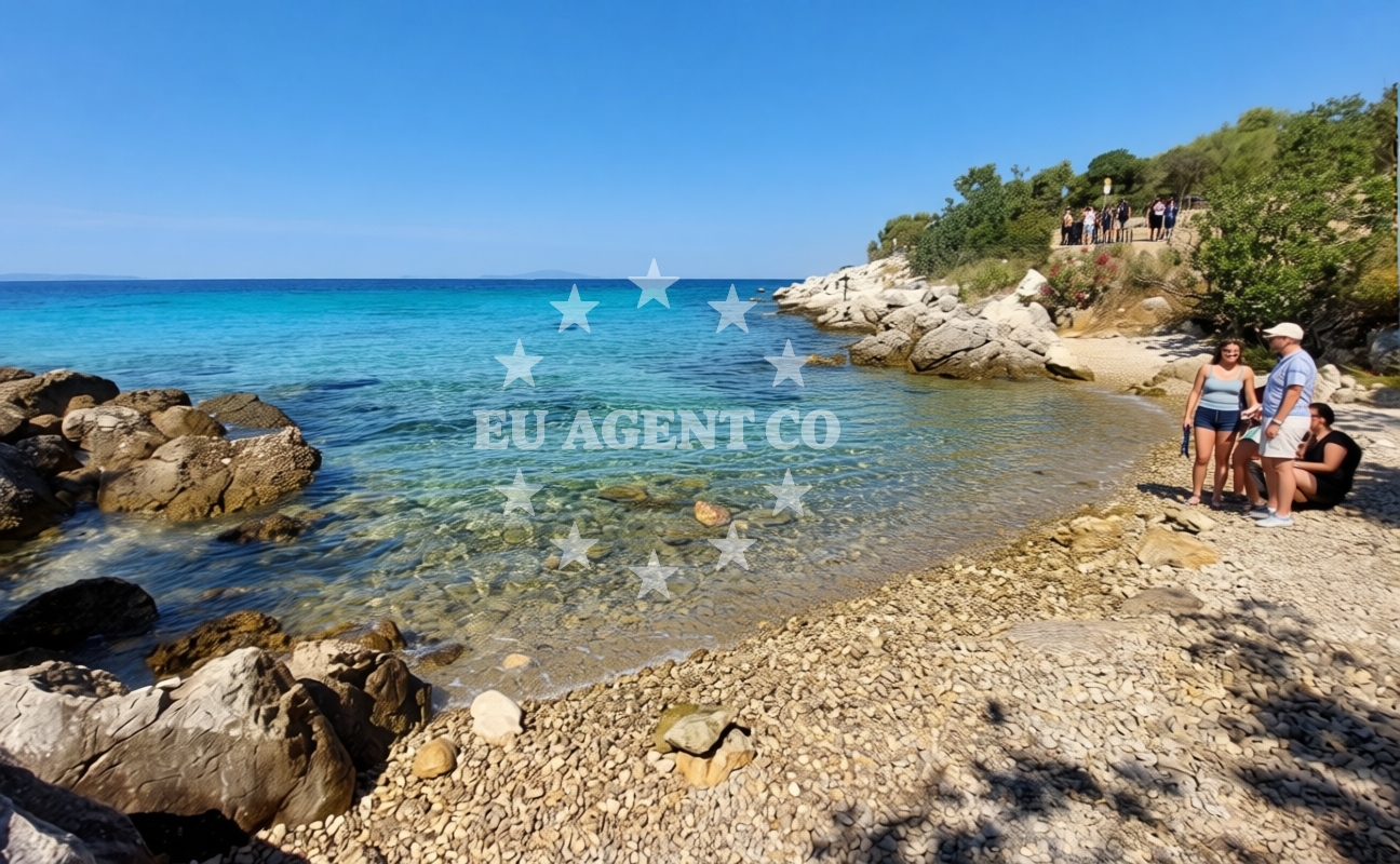 Additional view of Beach Cicovac in Primorska ulica, Novalja