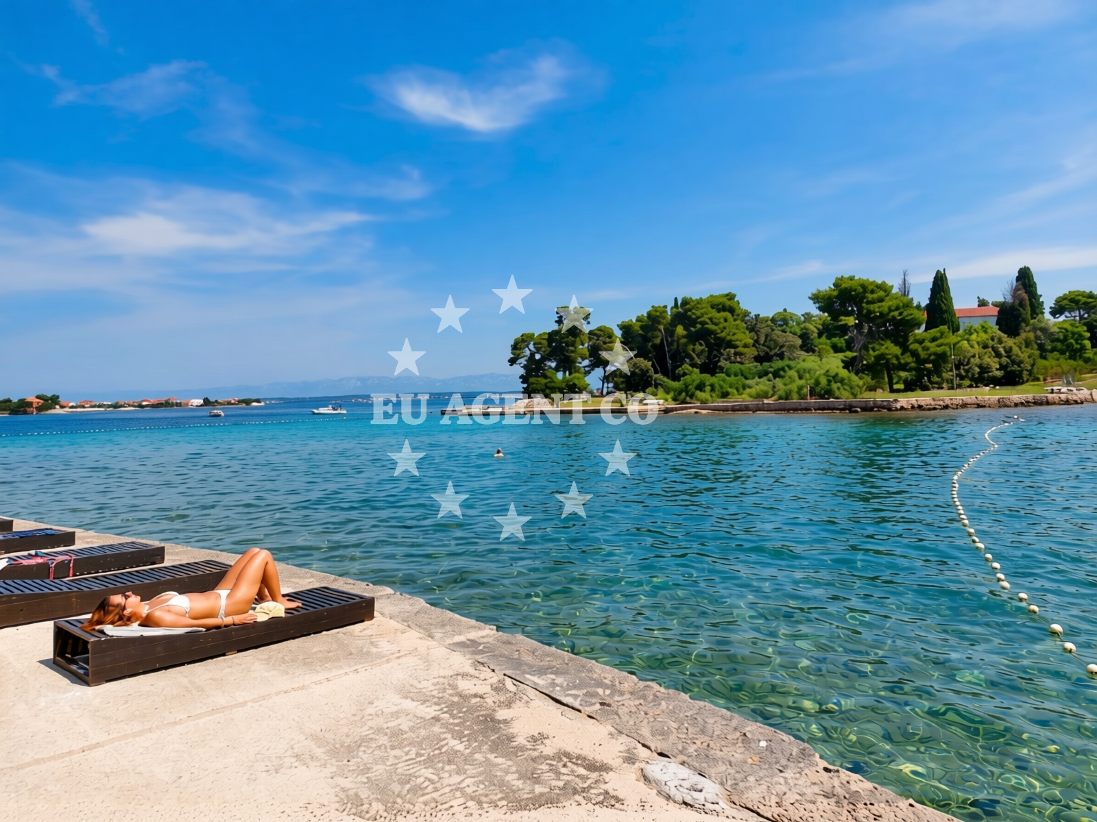 Shoreline and swimming area at Beach Jaz, Preko in Sorićev dvor 1, Preko