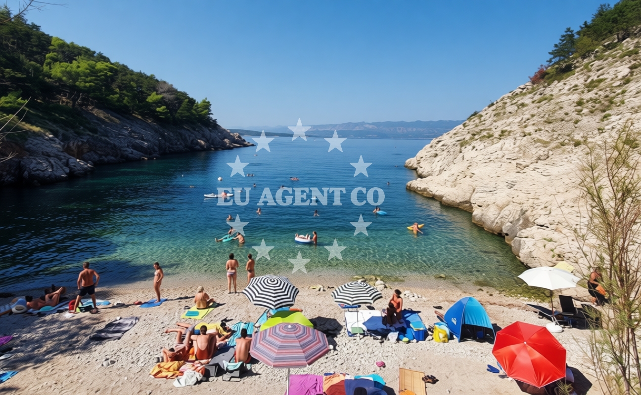 Beach facilities and surroundings at beach Kozica in Glagoljaška ulica 6, Vrbnik