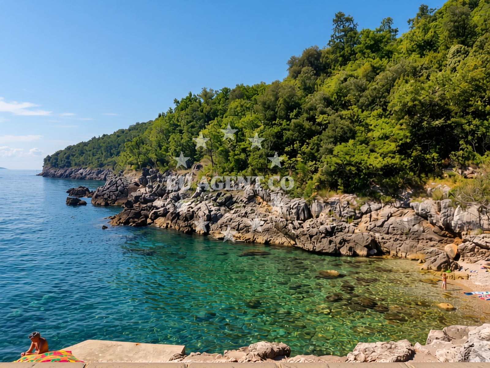 Shoreline and swimming area at Beach Lucica in Donji Kraj, Mošćenička Draga