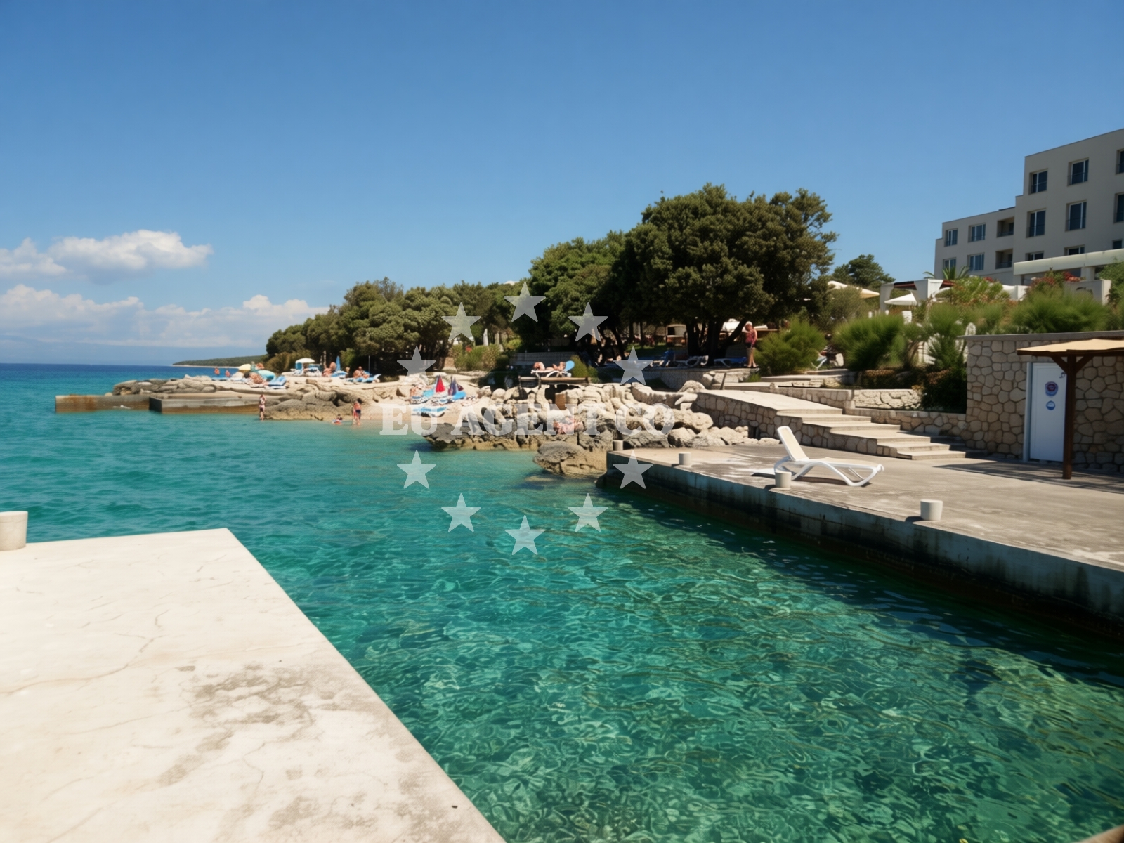 Shoreline and swimming area at Beach Luna