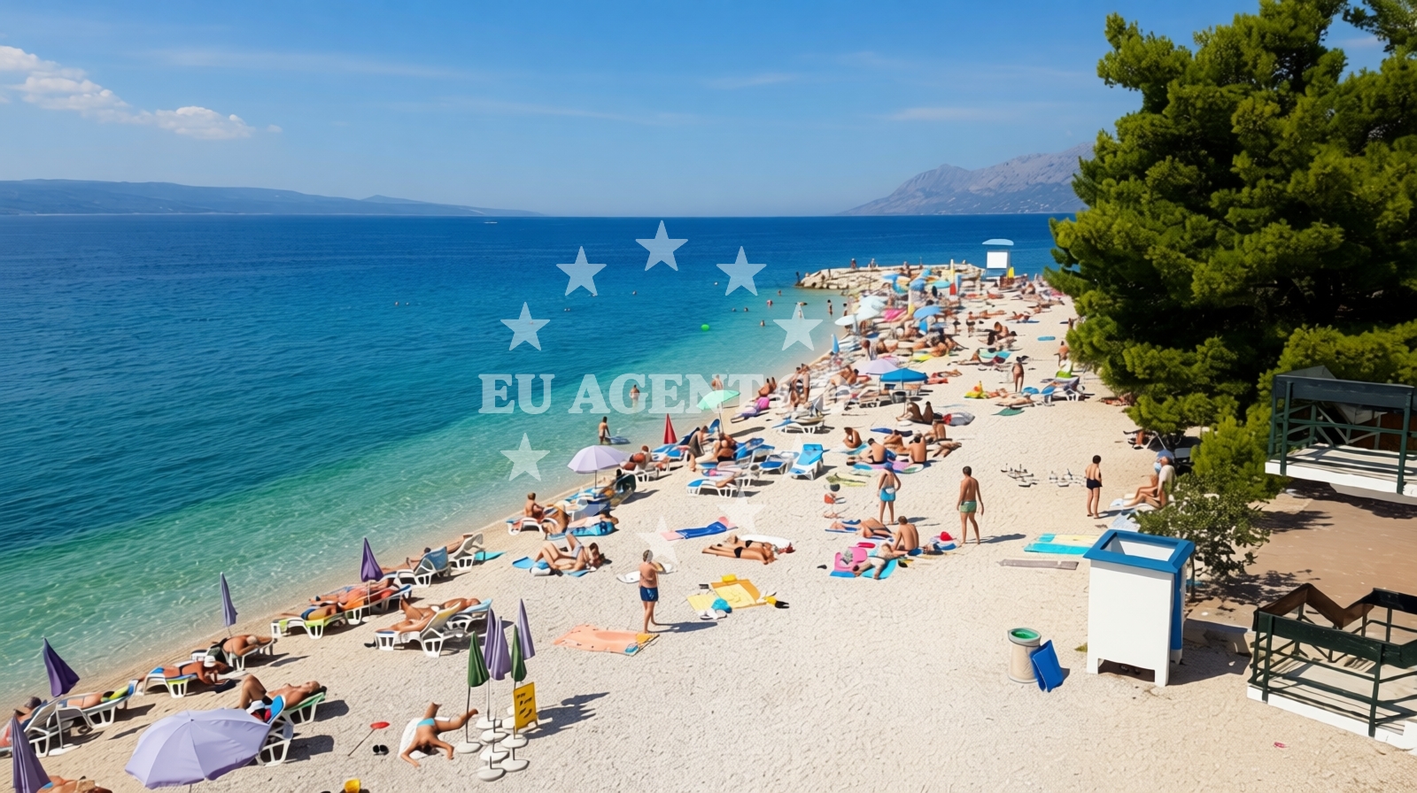 Overview of Beach Nikolina in Stjepana Radica 4, Baška Voda