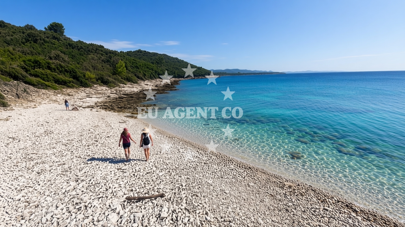 Shoreline and swimming area at Beach pri Loviste in Lovište 75A, Lovište