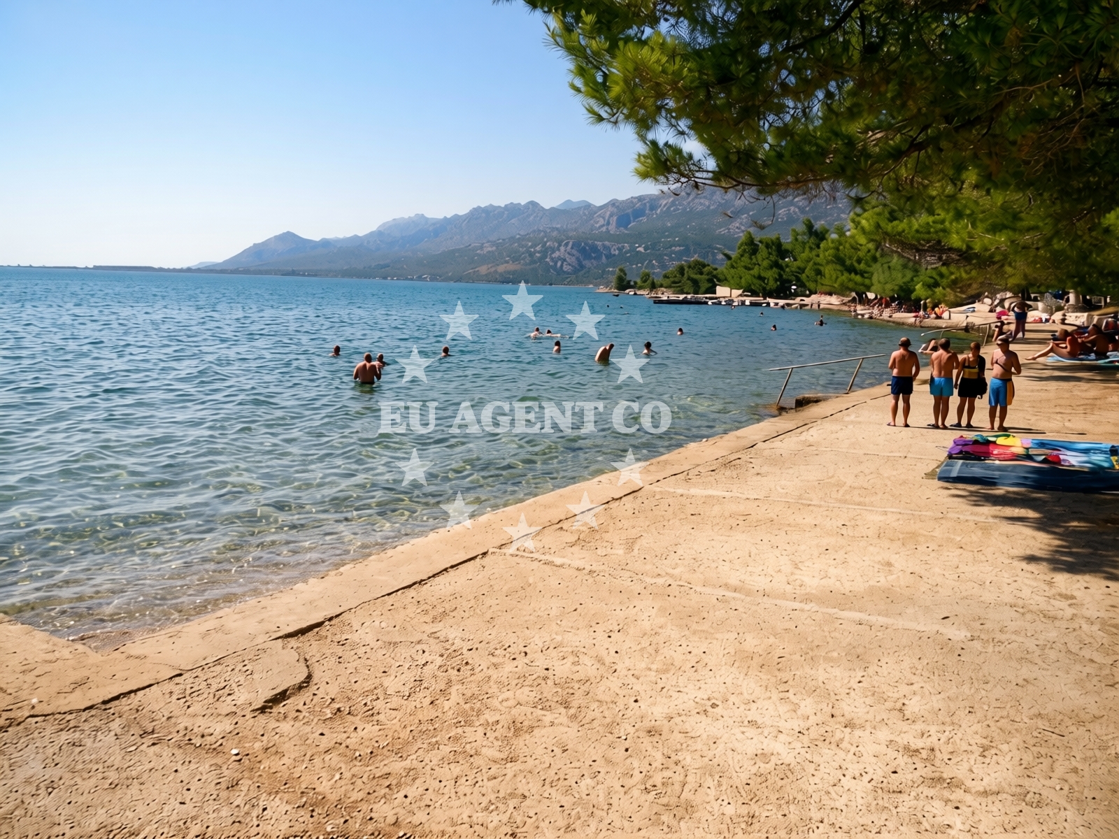 Shoreline and swimming area at Beach Rovanjska in Zagrebačka 43, Rovanjska, Jasenice
