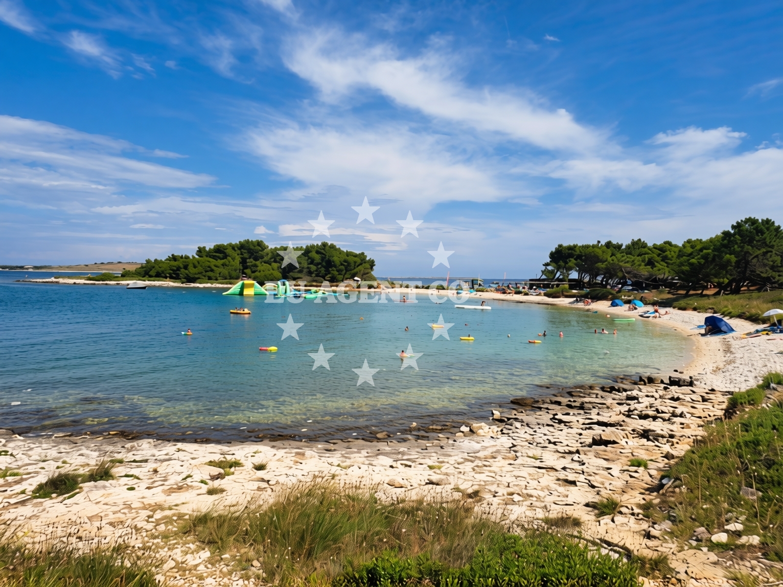 Overview of Beach Skoljic in Selo 250, Premantura