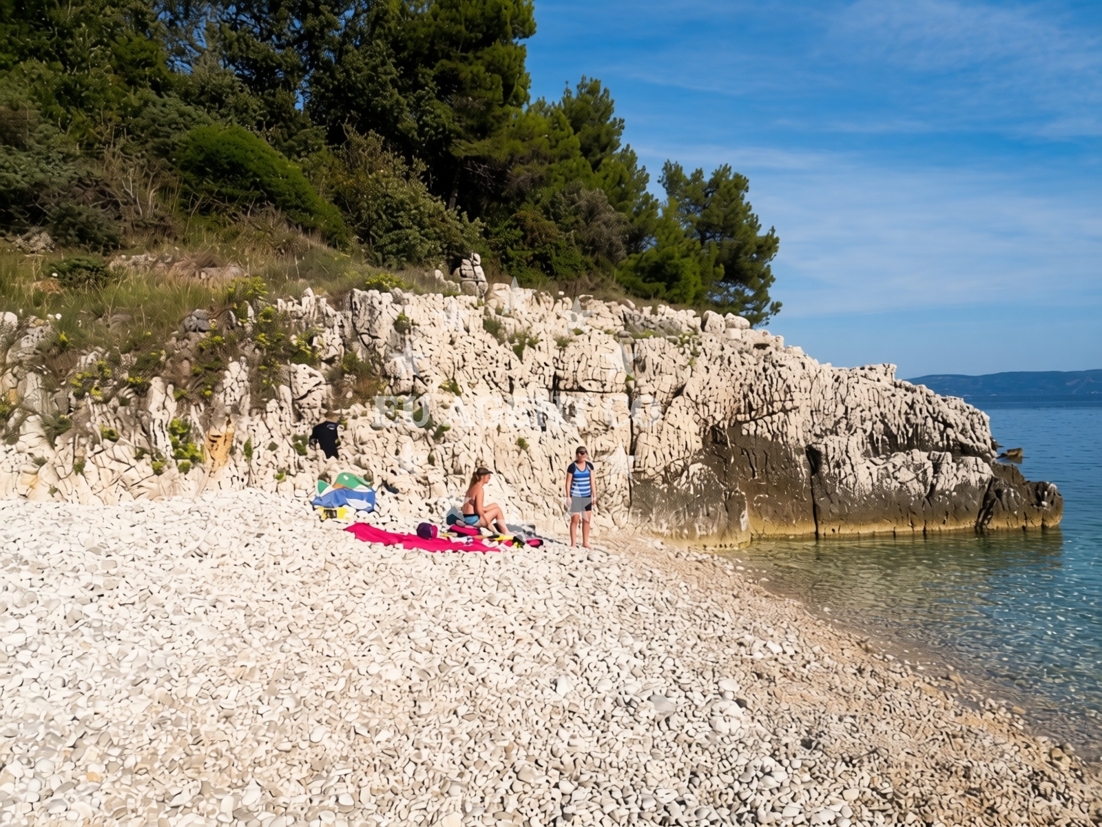 Beach facilities and surroundings at Beach Skvaranska in Skitača 17a, Koromačno